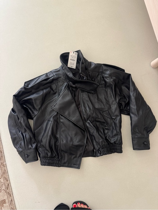 Zara Jackets & Blazers - NWT Zara Black Oversized Leather Bomber Jacket with Snap Collar
